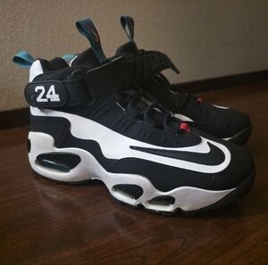 Nike Kids Black and White Sneakers with Teal Accents